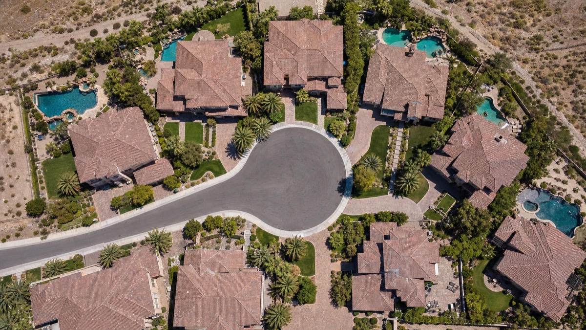 A Las Vegas neighborhood where strong agent negotiation protects buyers and sellers on price